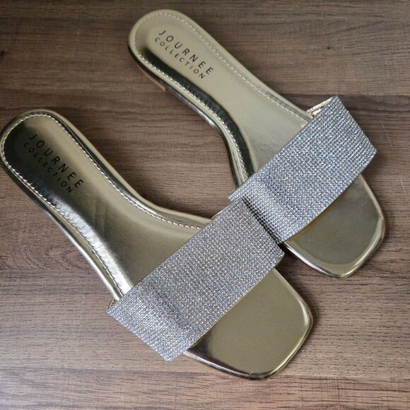 NWOB JOURNEE COLLECTION GOLD SILVER JEWELED SLIPPERS SIZE 9.5 WOMENS - Picture 1 of 12